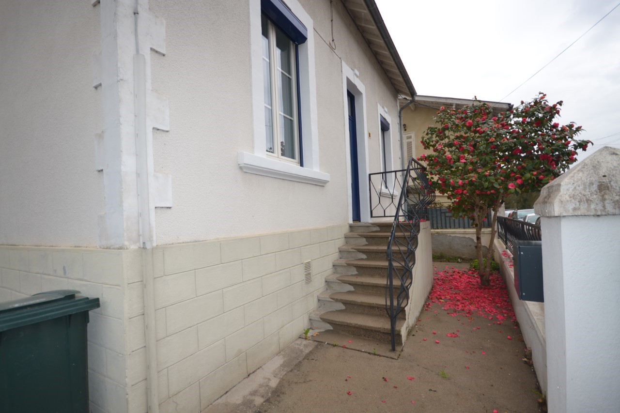 Façade entrée côté - Maison Périgueux